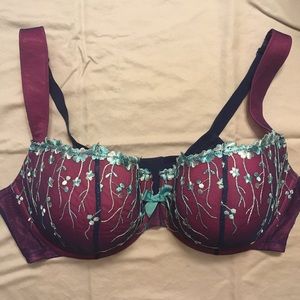 Cacique balconette bra